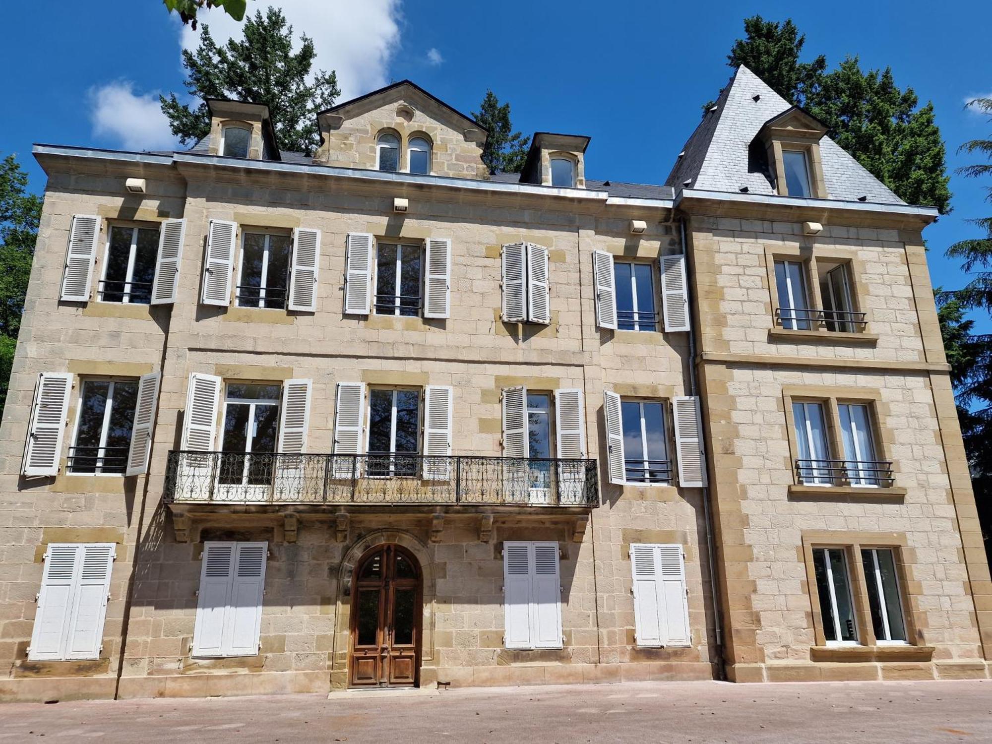 Chateau De Serignac Apartamento Malemort Exterior foto