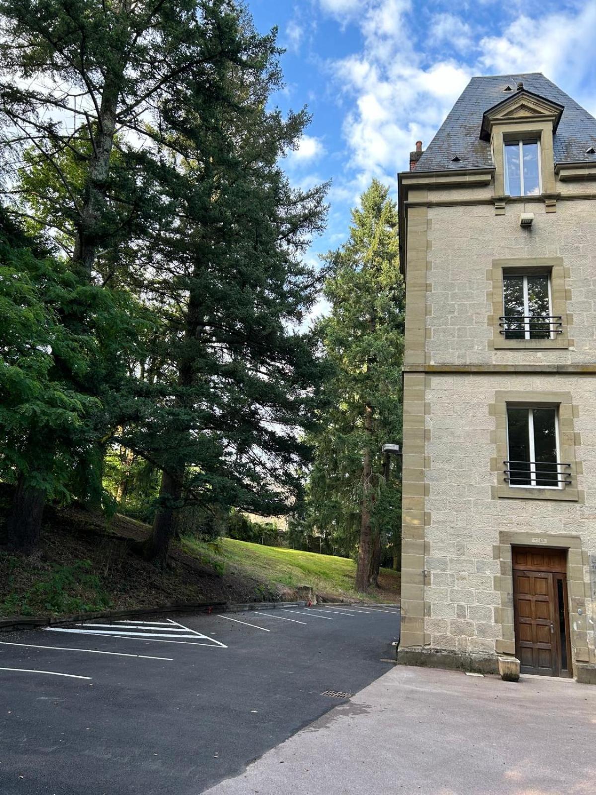 Chateau De Serignac Apartamento Malemort Exterior foto